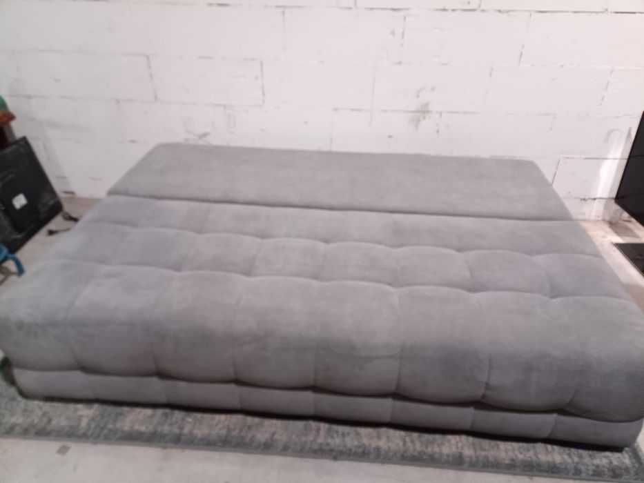 Szara sofa / kanapa rozkładana Jensen 3FBA z pojemnikiem na pościel (LIBRO / BRW)