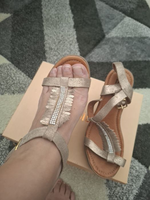 Sandalia bege n35