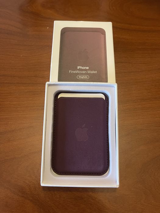 Carteira MagSafe tecido – NOVA – Cor: Bordeaux