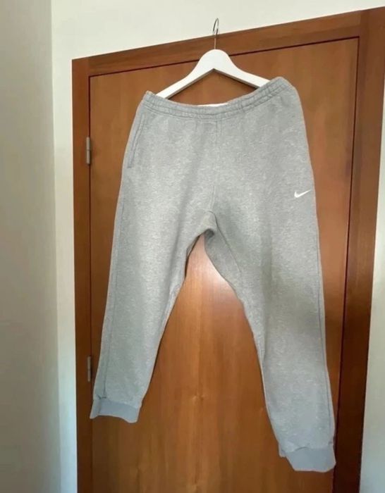 Calças de fato de treino Nike cinzentas