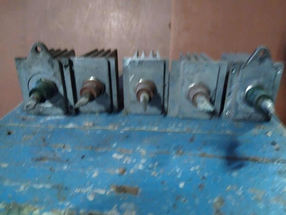 Продам диоды Д2 25