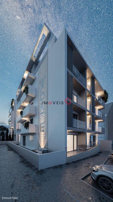 Apartamento T3 c/ terraço no rés de chão – centro da cidade