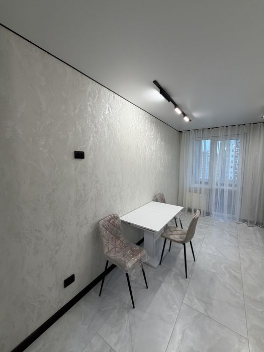 На прожаж НОВА ШИКАРНА ЕВРО 2х кімнатна квартира ЖК САВАНА СІТІ