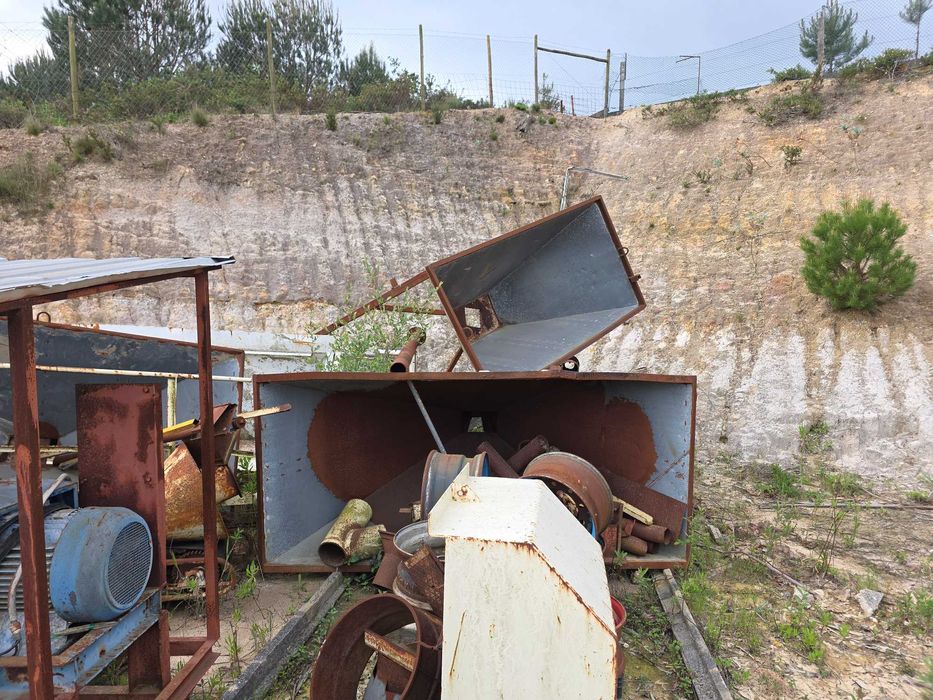 Tulhas e tapetes de transporte