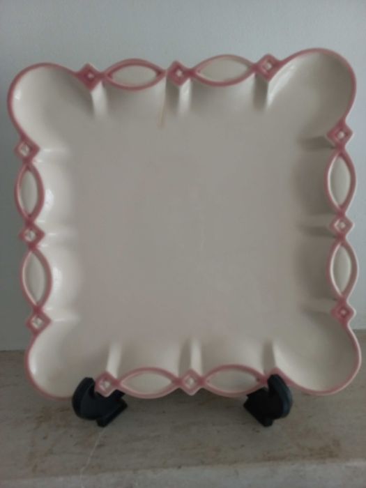 Prato de loiça  francesa, marca ANTHEOR .NOVO.