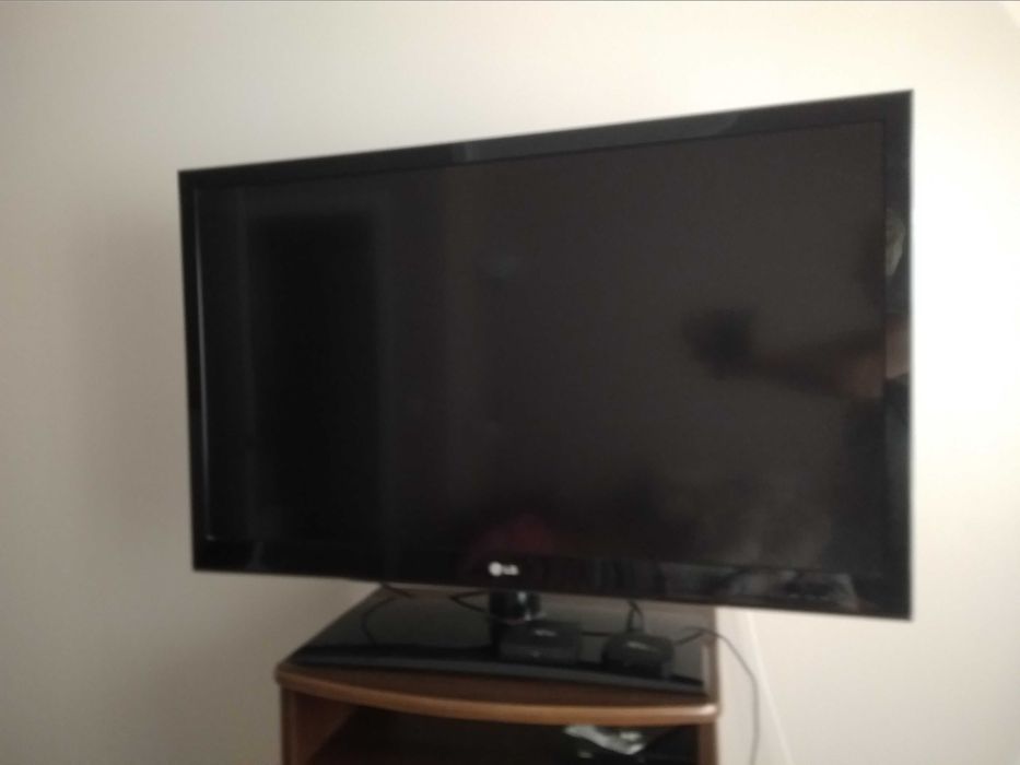 Телевизор LG 42LV3500