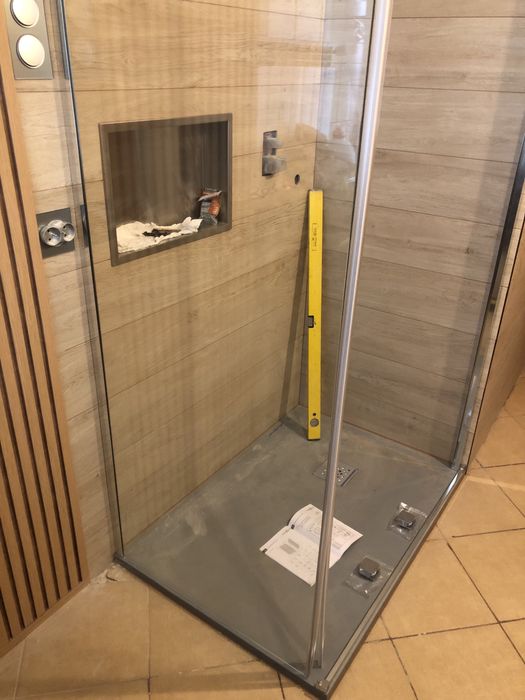 Scianka prysznicowa 69x200cm, 8 mm