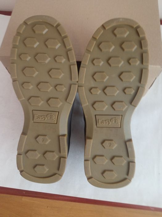 Нові шкіряні Easy Fit. Р. 43