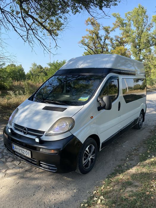 Продам Opel Vivarо в хорошем состояние на полном ходу