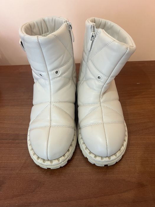 Угі чоботи чобітки