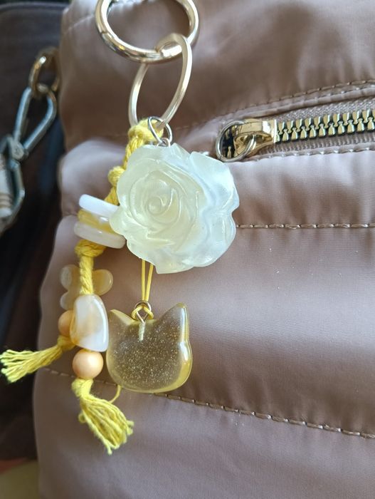 Bag charm artesanal FLOR