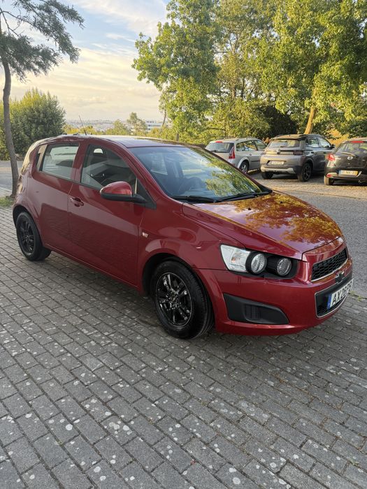 Carro aveo impecavel