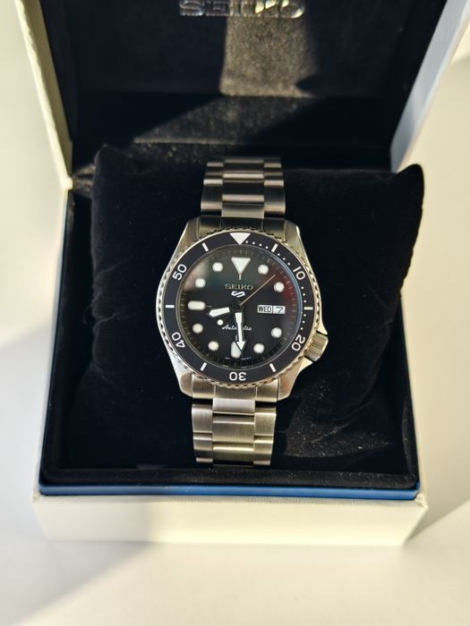 Чоловічий годинник Seiko 5 Sports SRPD55K1