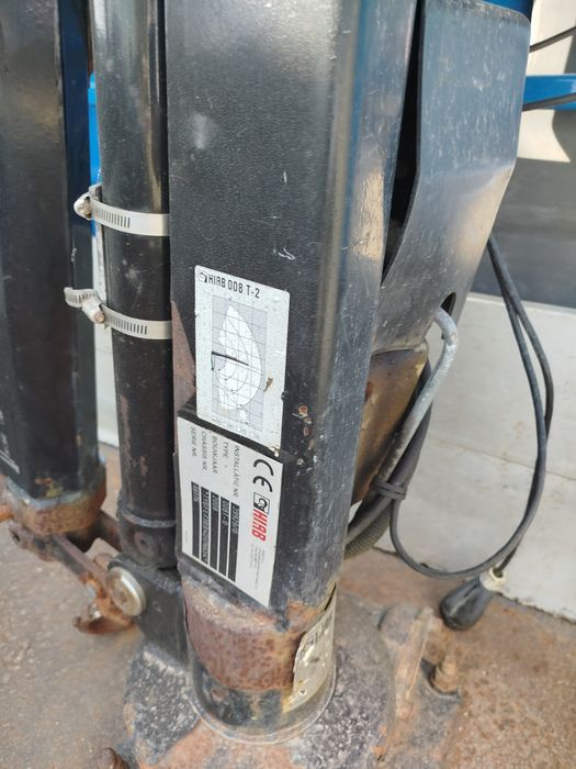 Grua Auxiliar HIAB 008T