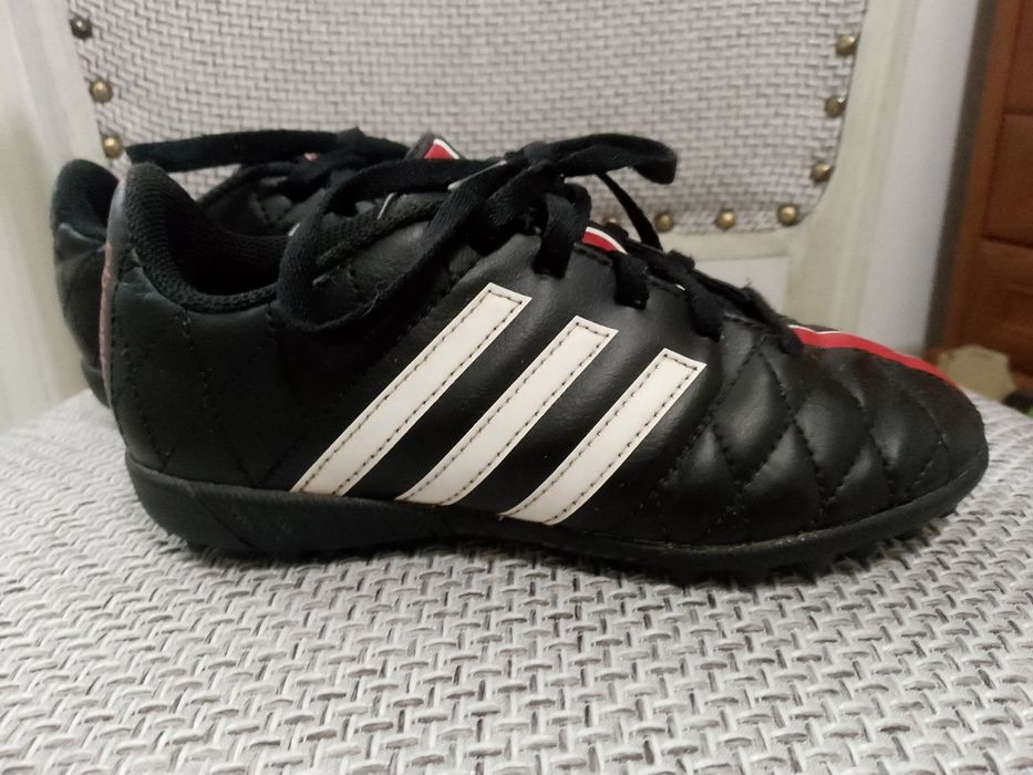 Buty sportowe dla chłopca r31