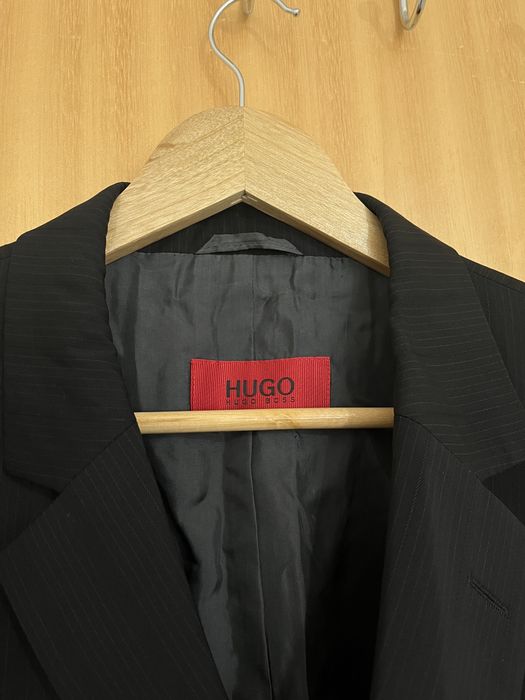 Blazer preto com riscas finas