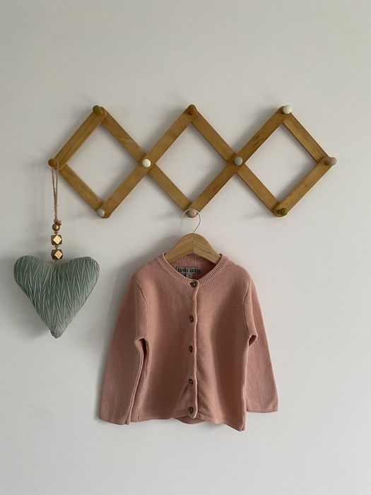 Sweter na guziki 86 wai wai bawełna pudrowy róż jak newbie