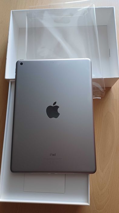 IPad 6ª geração 32Gb - com pouco uso sem riscos como novo