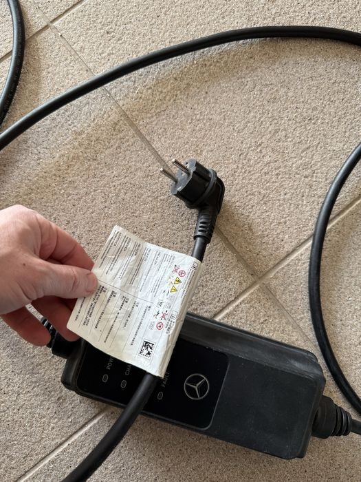 Carregador Domestico Mercedes - Usado