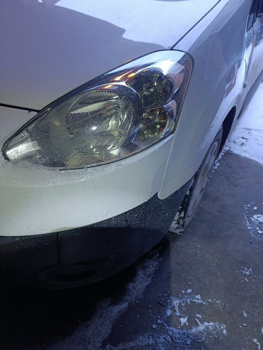 Reflektor przedni prawy lampa przód prawa Peugot partner 2013 polska