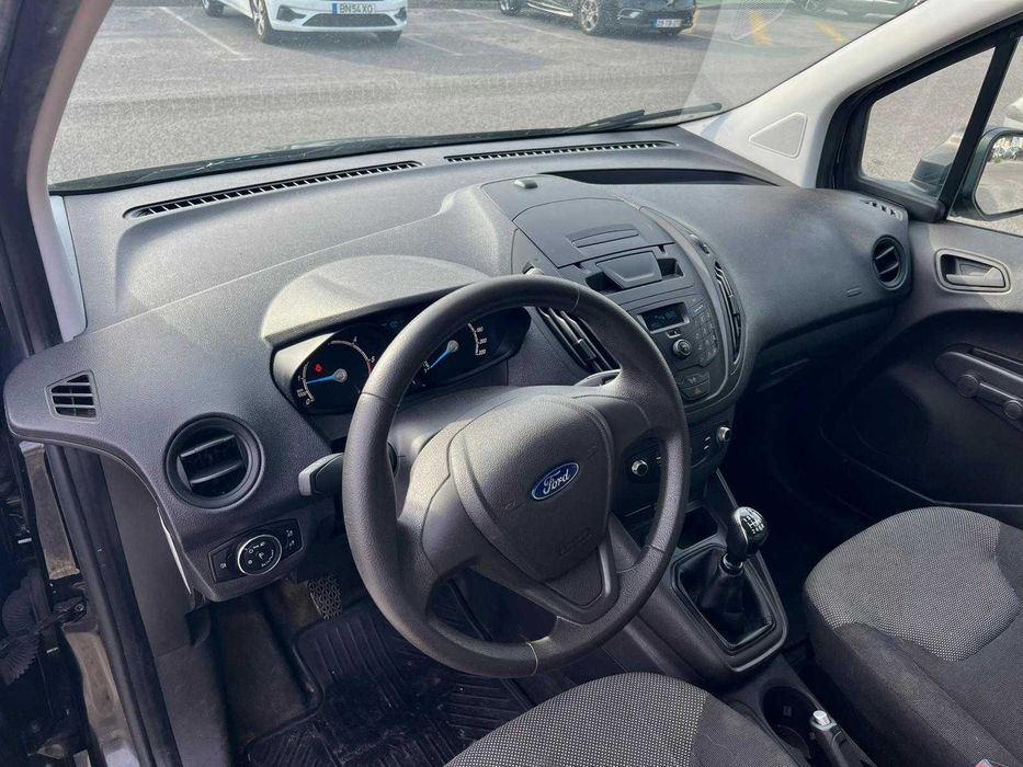 Ford Transit Courrier
