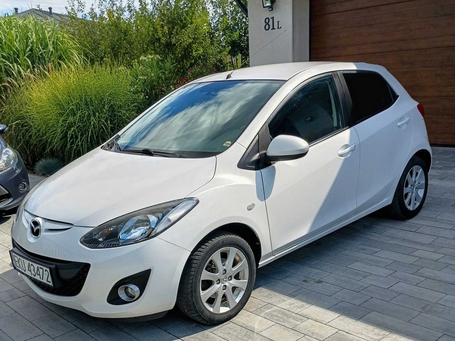 Mazda 2 po lifcie 2011 rok 1.3 benzyna 75 KM.