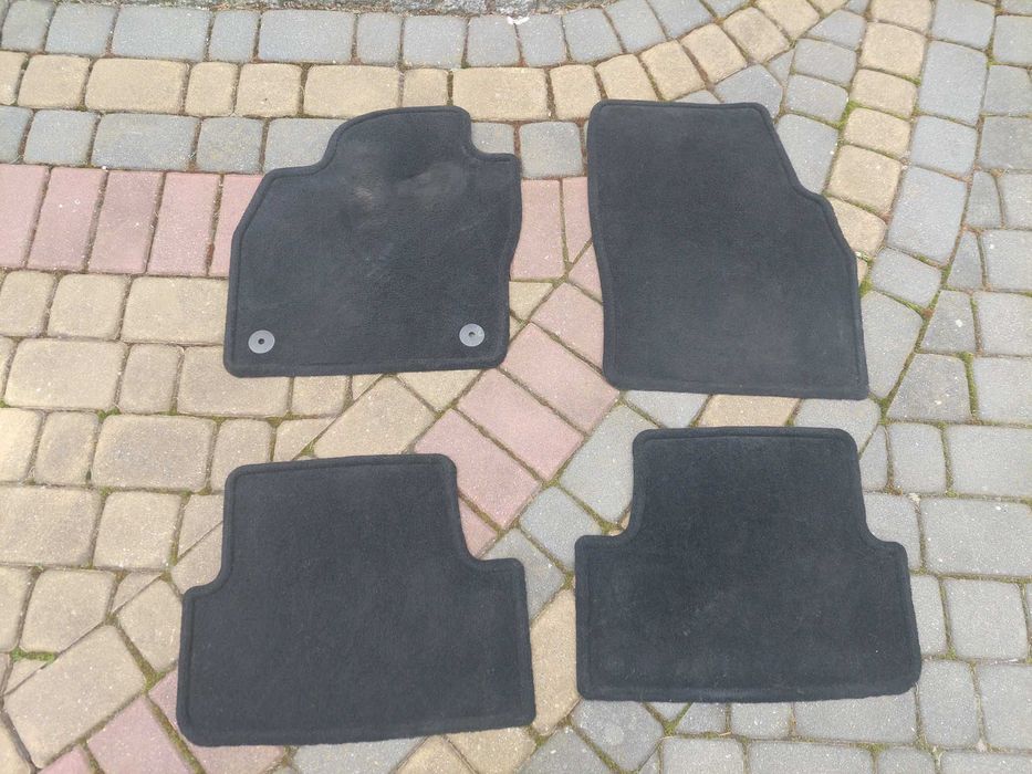 Dywaniki Welurowe SEAT IBIZA V ARONA Komplet Oryginał