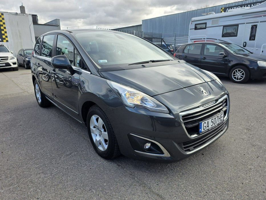 Peugeot 5008 Peugeot 5008 tylko 106 tys km 7-osób