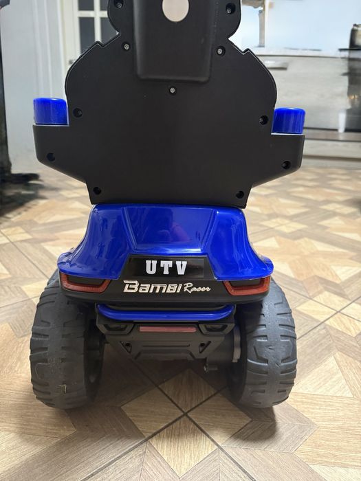 Електромобіль дитячий Bambi Racer каталка-толокар
