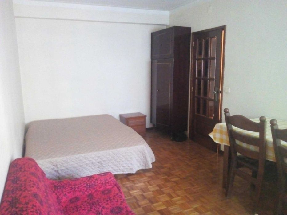 Quarto CASAL muito espacoso