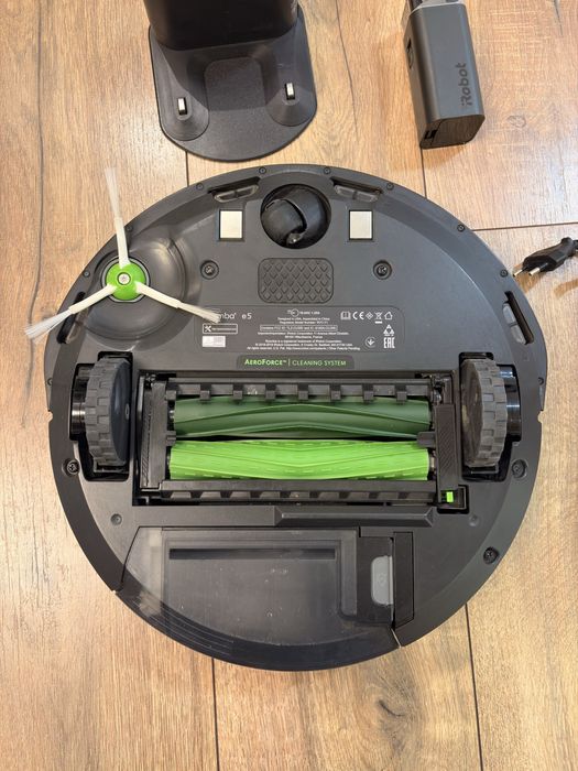 iRobot Roomba E5