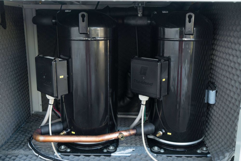 Чіллер/Тепловий насос Climaveneta NX WN 802 251 кВт/282 кВт. Новий