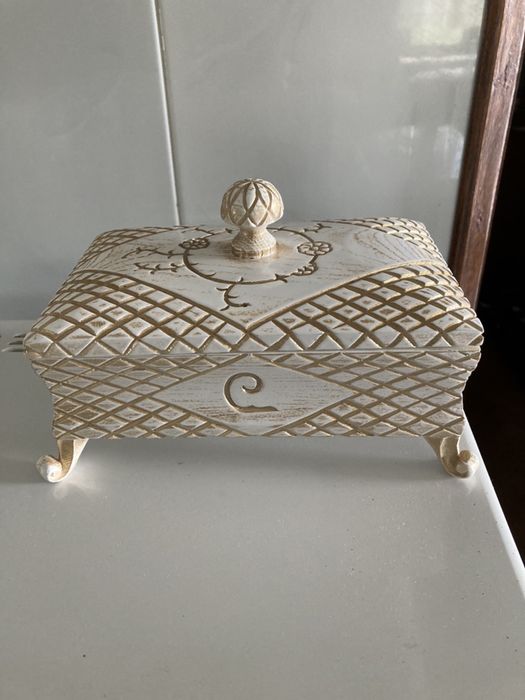 Baú porta alianças casamentos artesanato