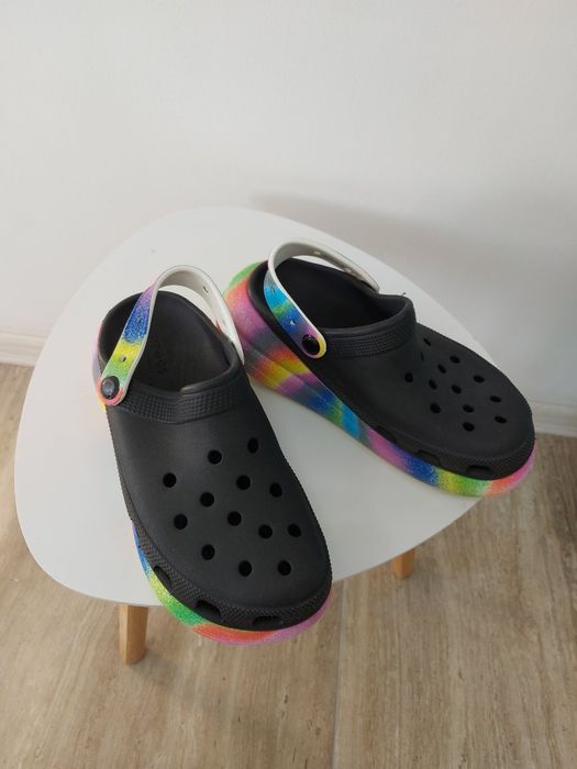 Жіночі крокси Crocs M5W7. Розмір 37