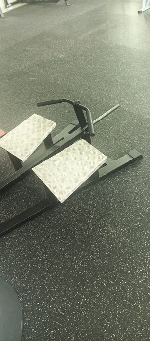 Free-Weight Rowing Machine64585873419138121