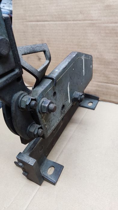 Guilhotina para cortar chapa