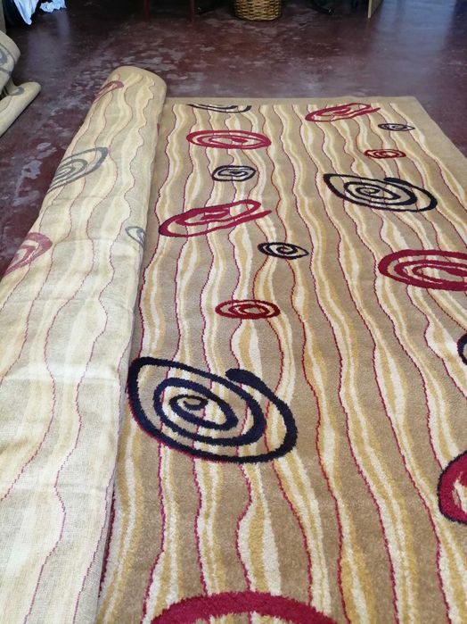 Carpete (Grande) Inglesa - Boa Qualidade - Pouco uso