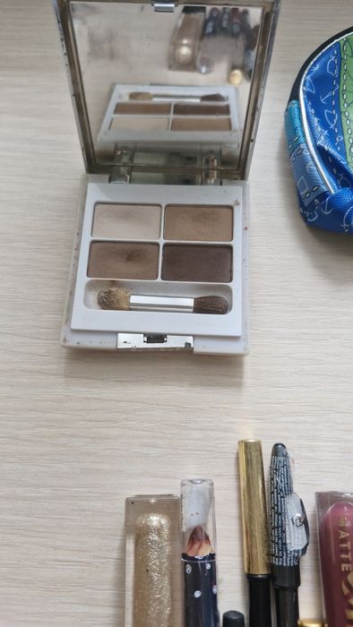 Продаю косметику одним лотом