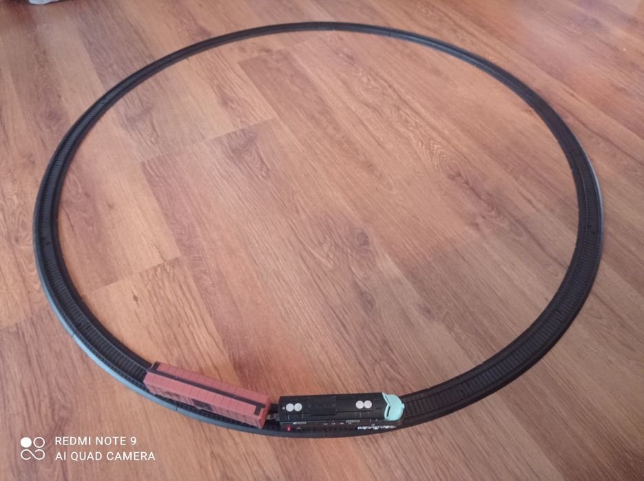 Pociąg elektryczny tory