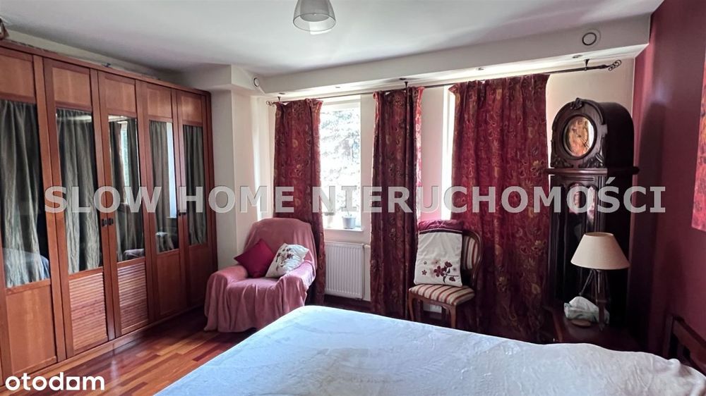 Apartament z garażem oraz biurem z ogródkiem