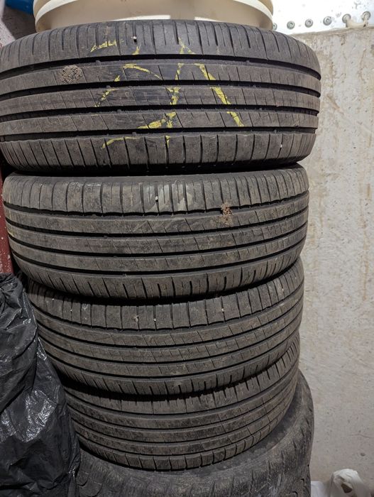 Комплект літньої гуми 195/65/R15