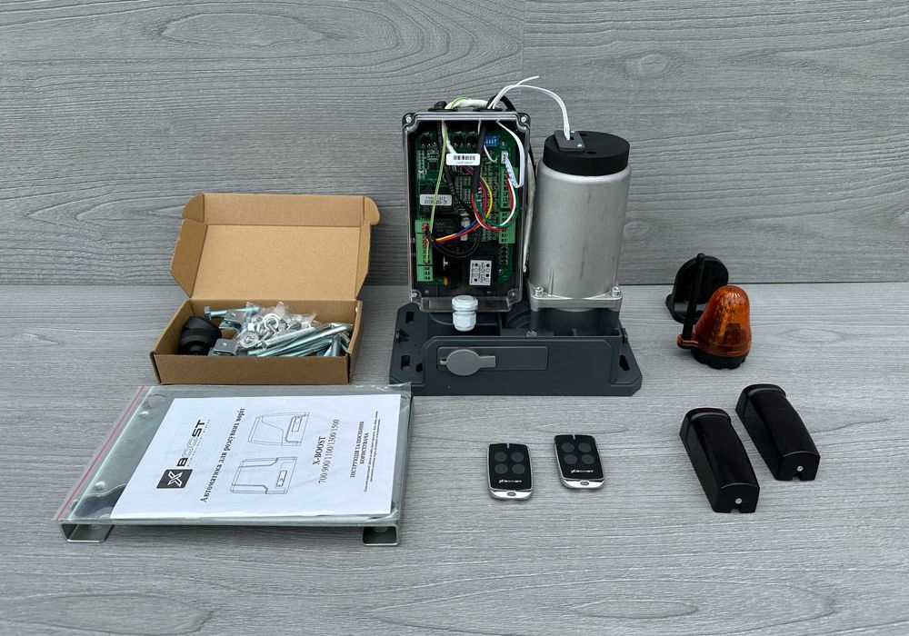 Автоматика для сдвижных ворот XBOOST ES 700, Привод на откатные ворота