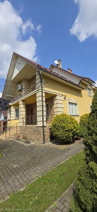 Будинок в елітному районі на Ближній Роші