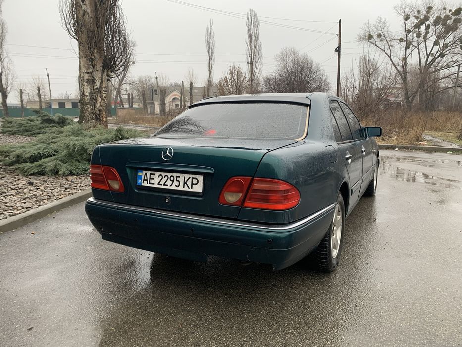 Продам Mercedes-Benz E-Class