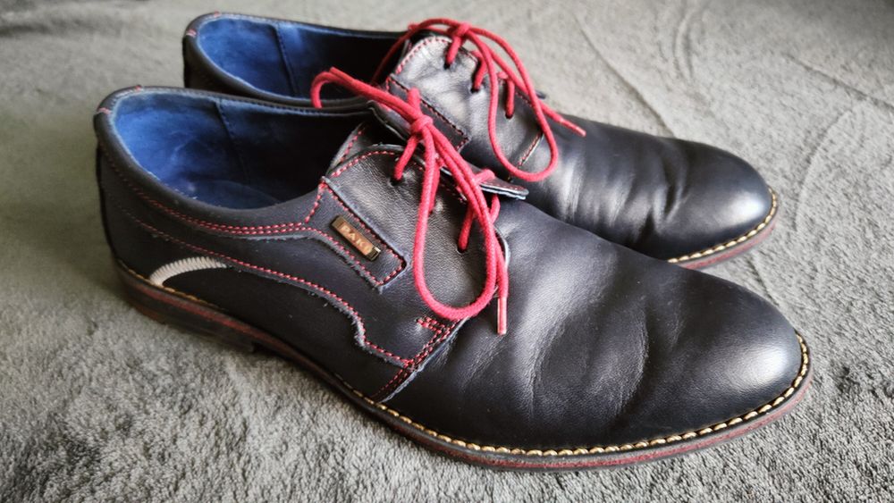 Buty garniturowe Pako roz. 39