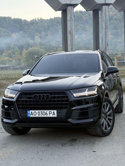Ауді Q7 4 m 2018року
