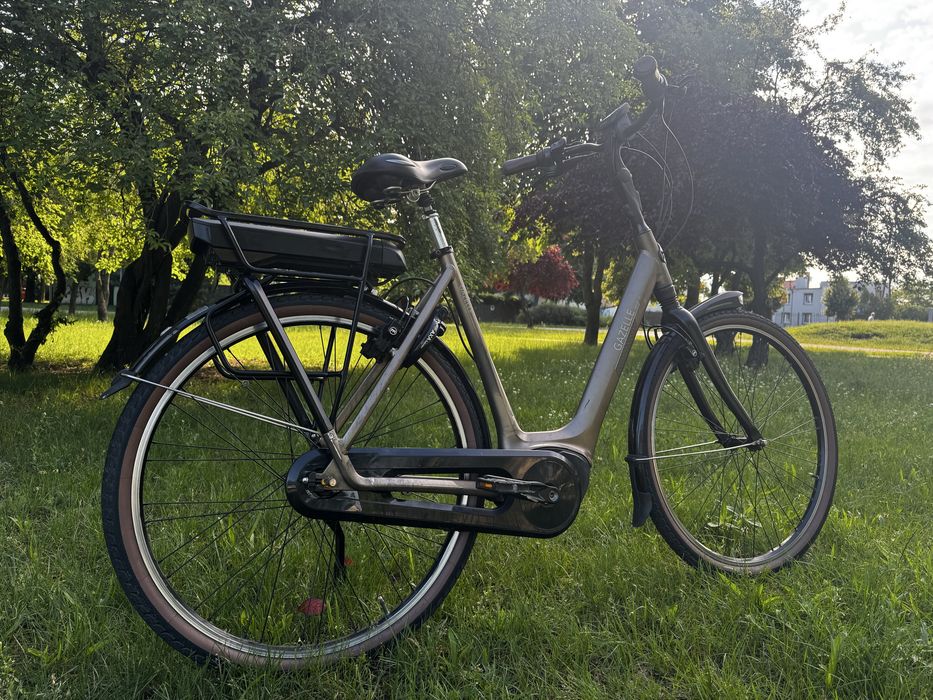 Rower elektryczny Gazelle Grenoble C7+ 57 cm