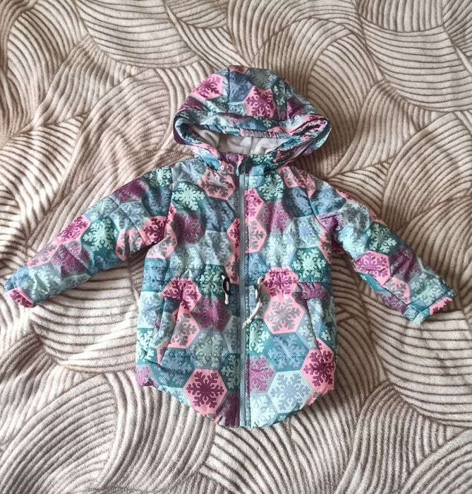 Куртка демісезон, утеплена, весна/осінь на дівчинку  104см
