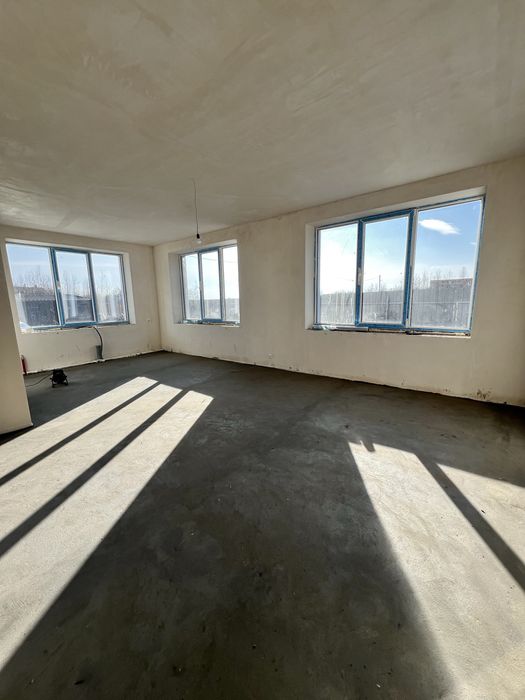 Продаж будинку Бартатів біля лісу