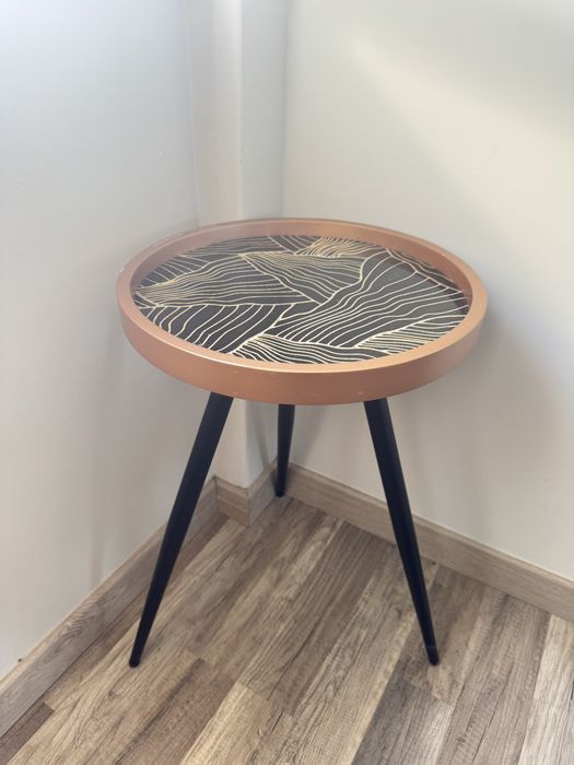 Mesa pequena 1,15 de altura